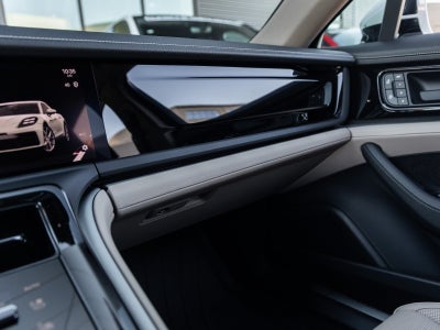 2026 Porsche Panamera Panamera 4