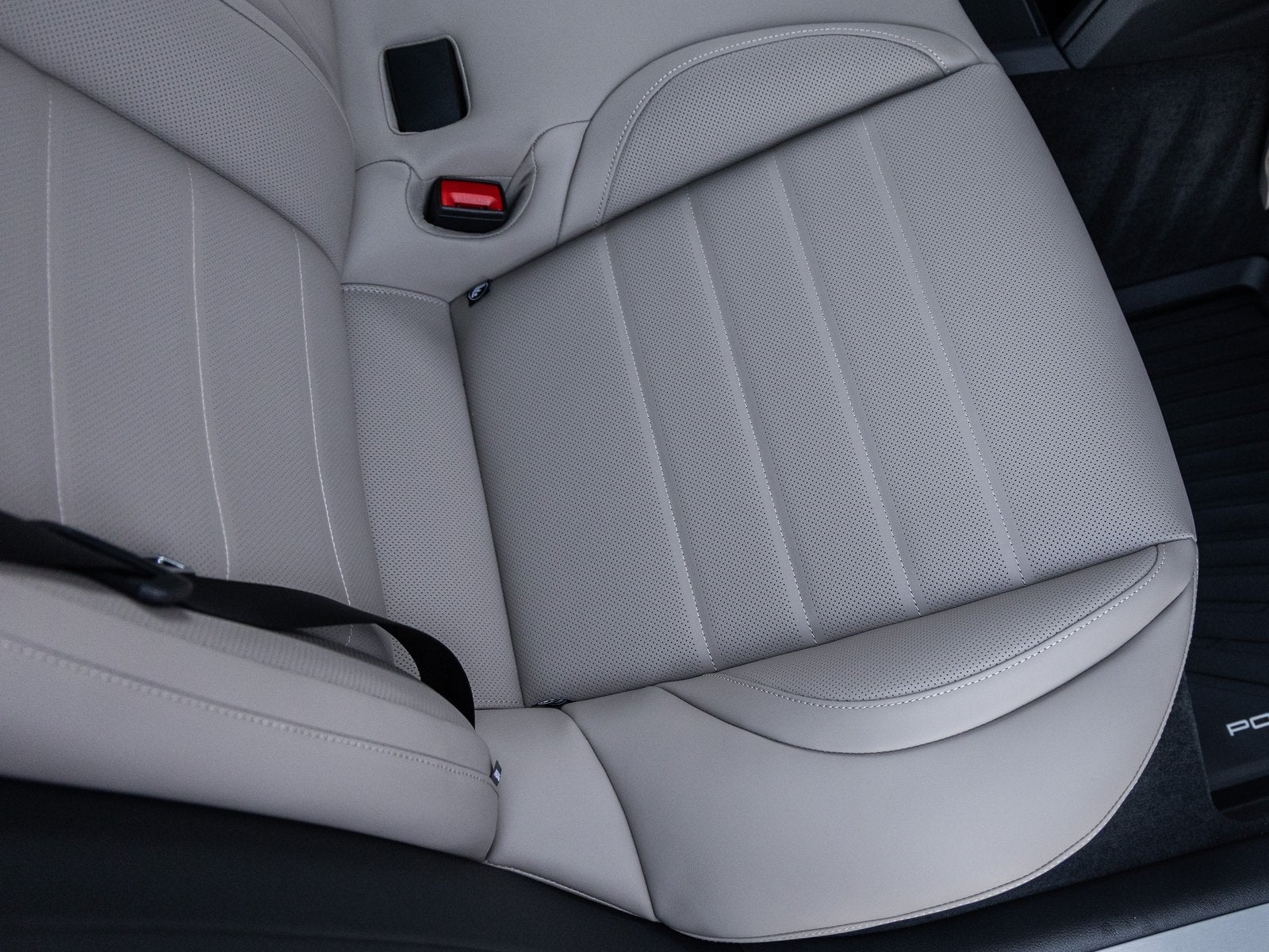 2026 Porsche Panamera Panamera 4