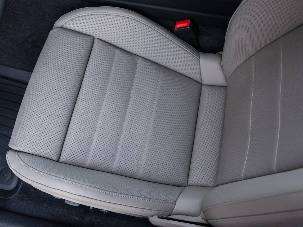 2026 Porsche Panamera Panamera 4