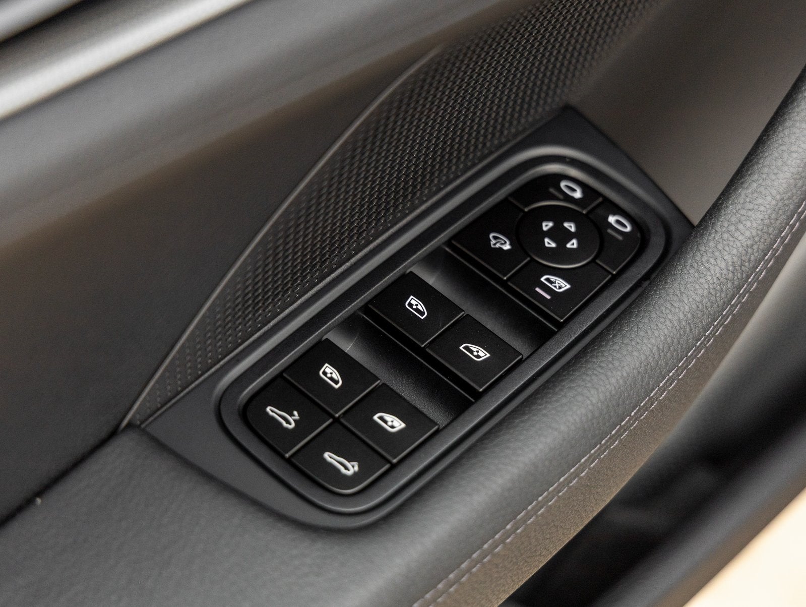 2026 Porsche Panamera Panamera 4