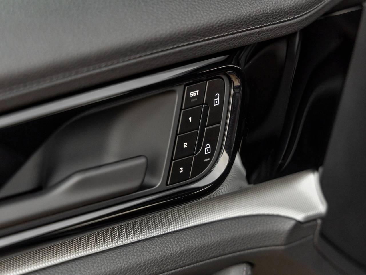 2026 Porsche Panamera Panamera 4