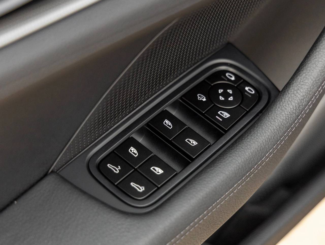 2026 Porsche Panamera Panamera 4