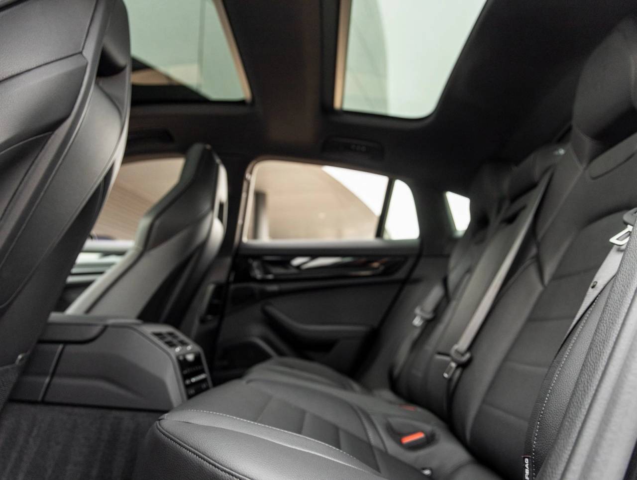 2026 Porsche Panamera Panamera 4