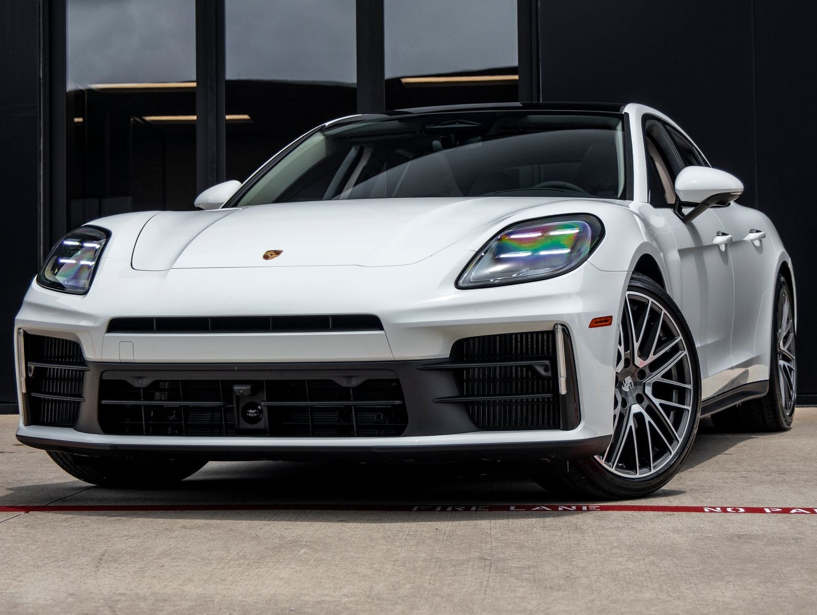 2026 Porsche Panamera 4
