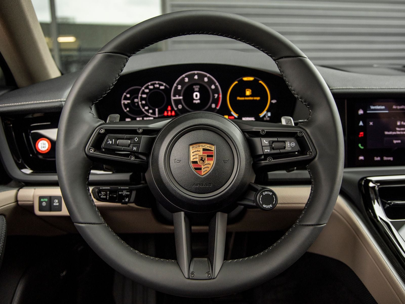 2026 Porsche Panamera 4
