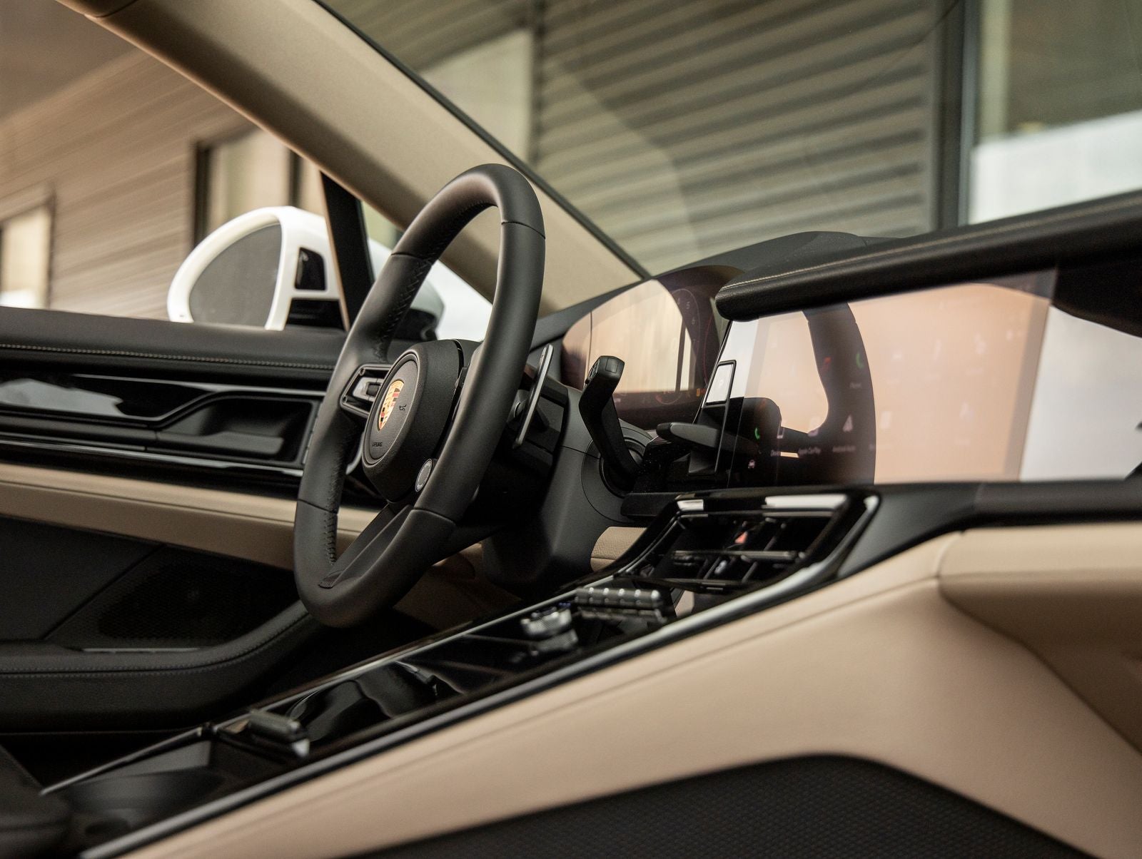 2026 Porsche Panamera 4