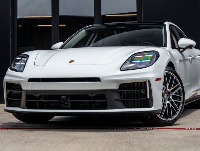 2026 Porsche Panamera 4
