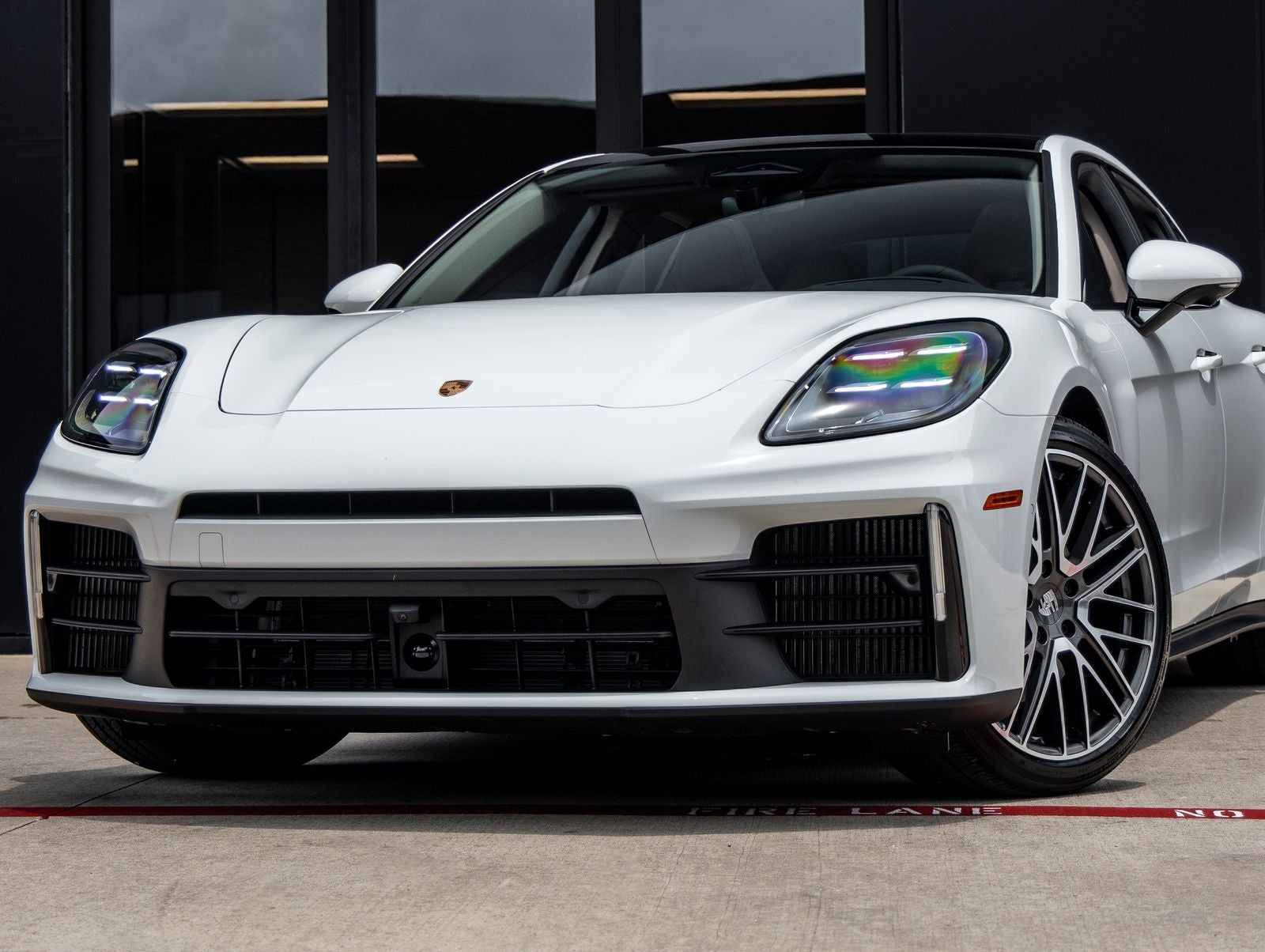 2026 Porsche Panamera 4