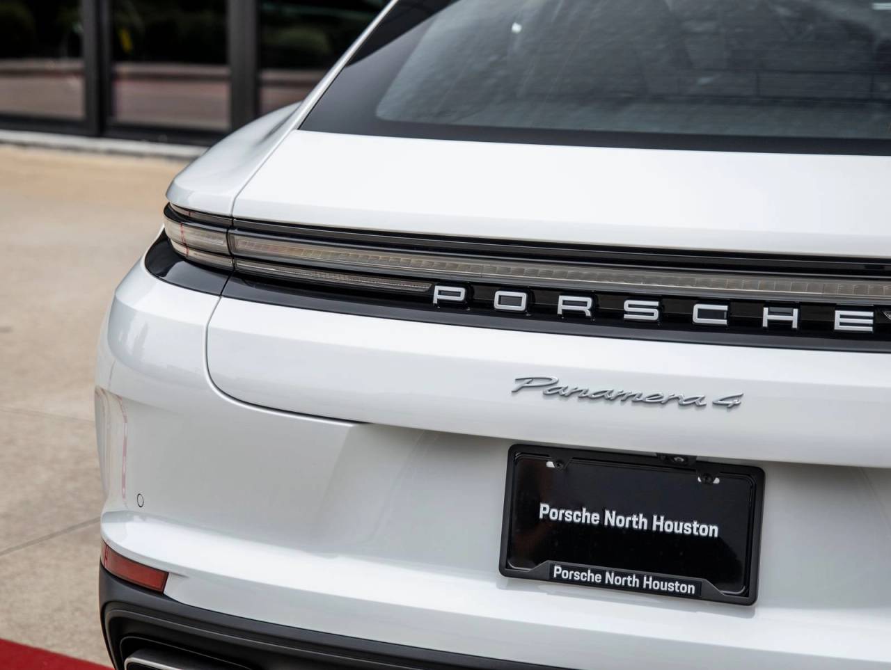 2026 Porsche Panamera 4
