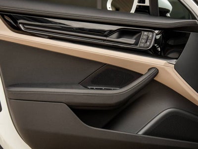 2026 Porsche Panamera 4