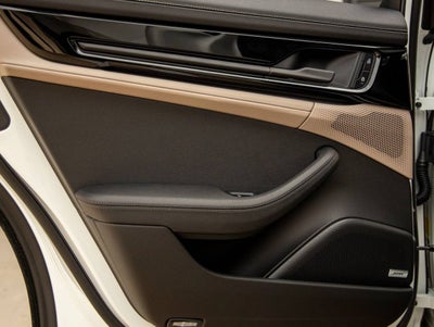 2026 Porsche Panamera 4