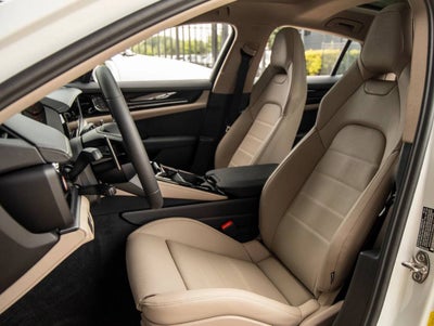 2026 Porsche Panamera 4