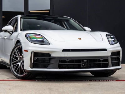 2026 Porsche Panamera 4