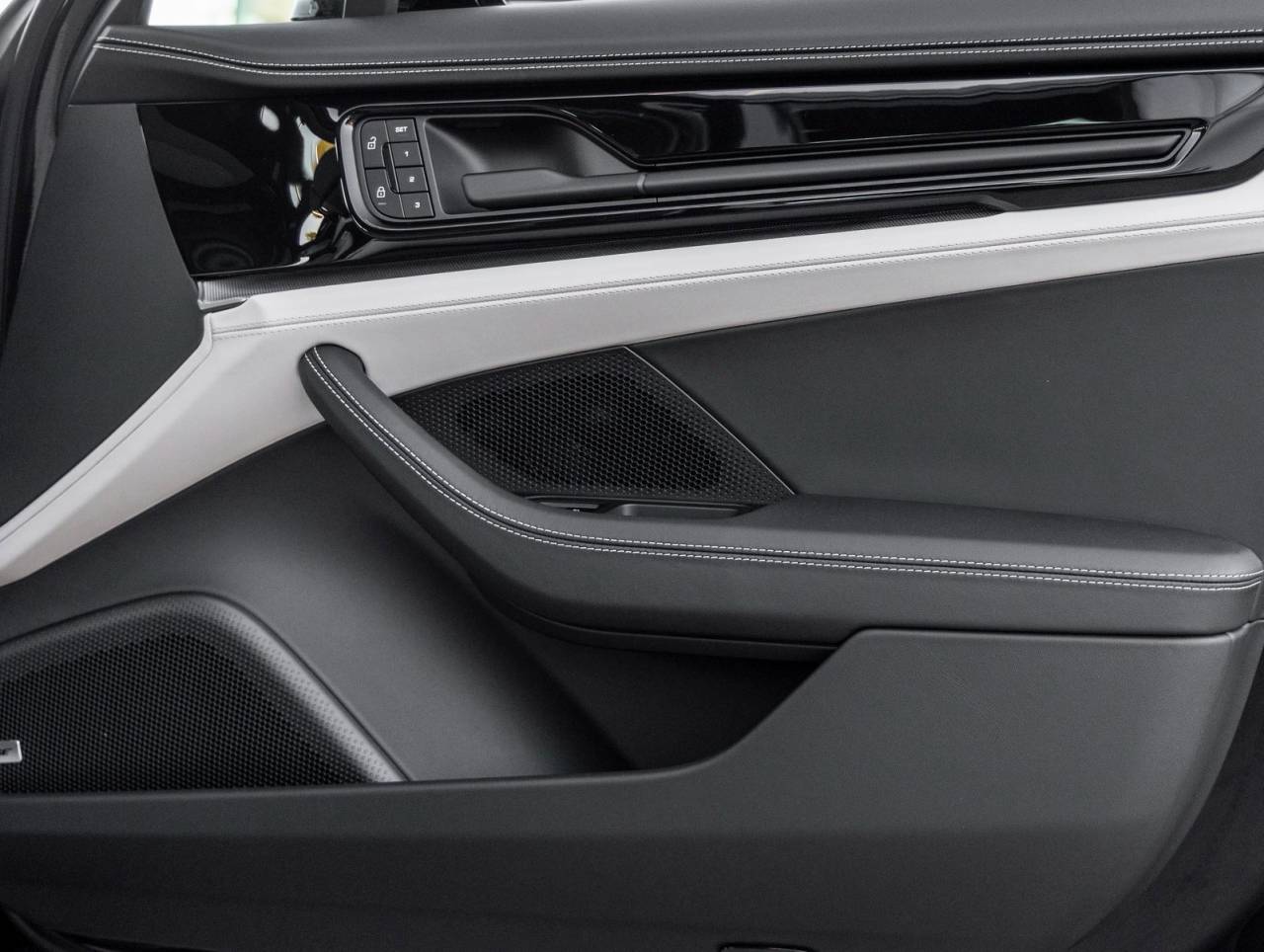 2026 Porsche Panamera Panamera 4