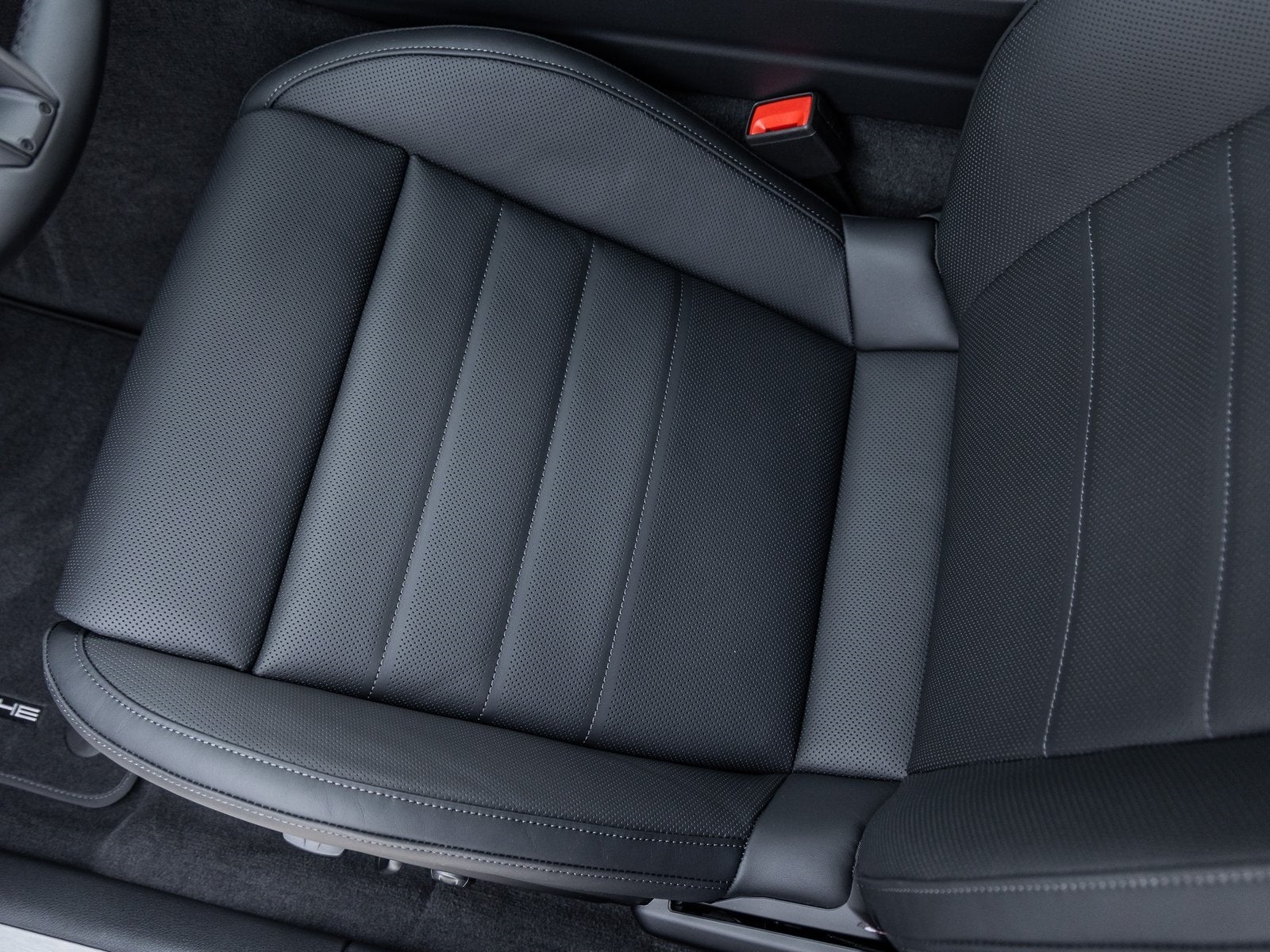 2026 Porsche Panamera Panamera 4