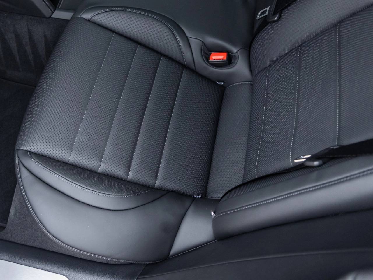 2026 Porsche Panamera Panamera 4