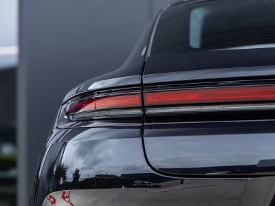2026 Porsche Panamera RWD