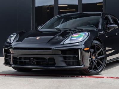 2026 Porsche Panamera RWD