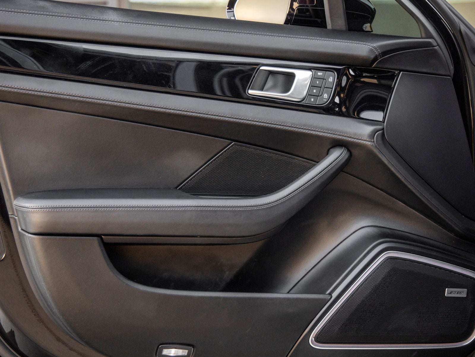 2023 Porsche Panamera 4S