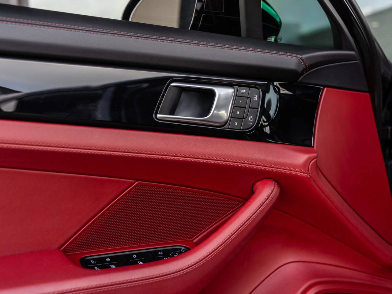 2023 Porsche Panamera 4S
