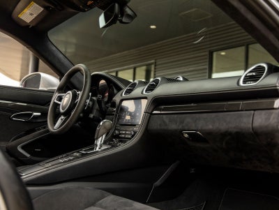 2018 Porsche 718 Cayman GTS