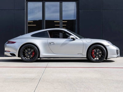 2019 Porsche 911 Carrera GTS