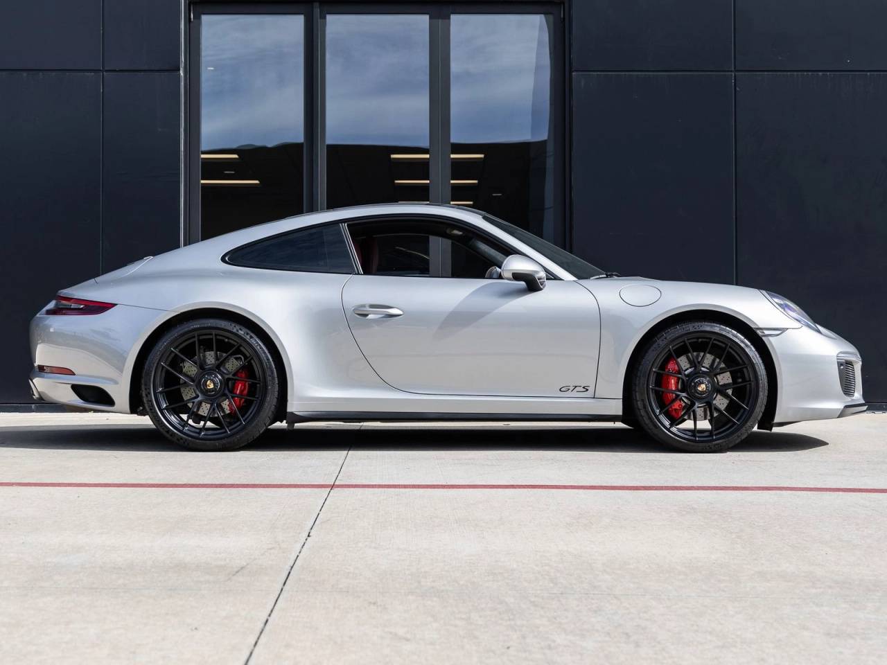2019 Porsche 911 Carrera GTS