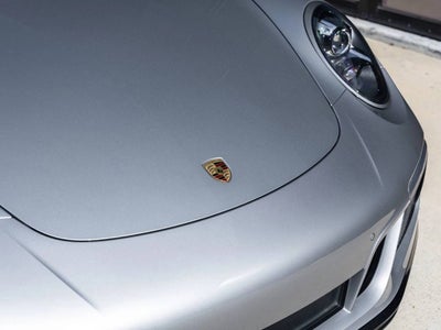 2019 Porsche 911 Carrera GTS