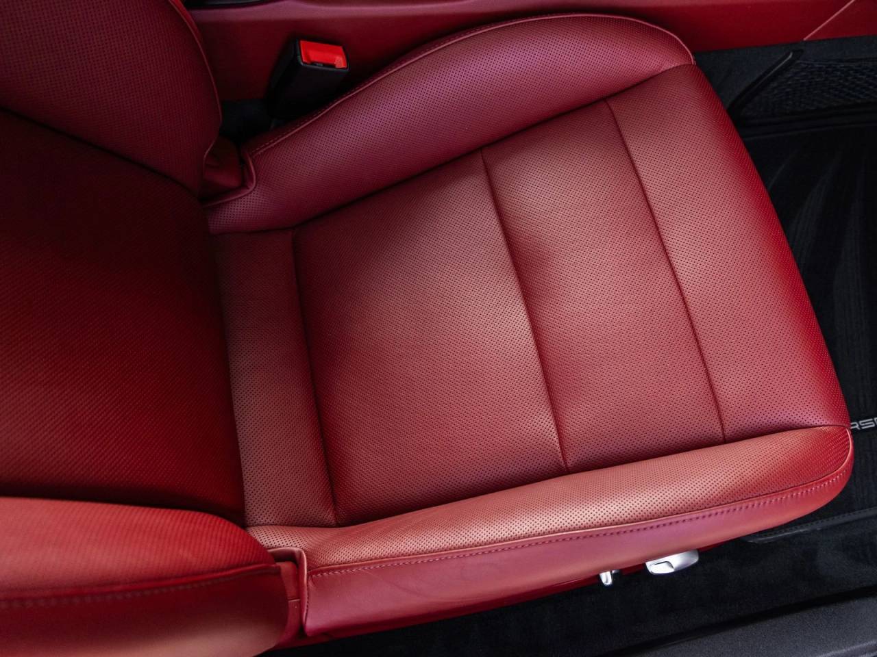 2019 Porsche 911 Carrera GTS