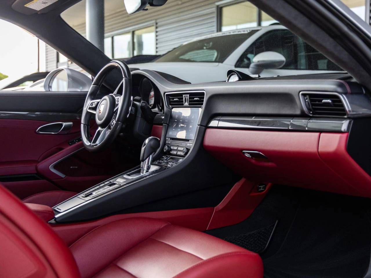 2019 Porsche 911 Carrera GTS