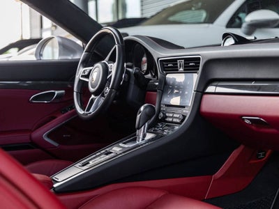 2019 Porsche 911 Carrera GTS