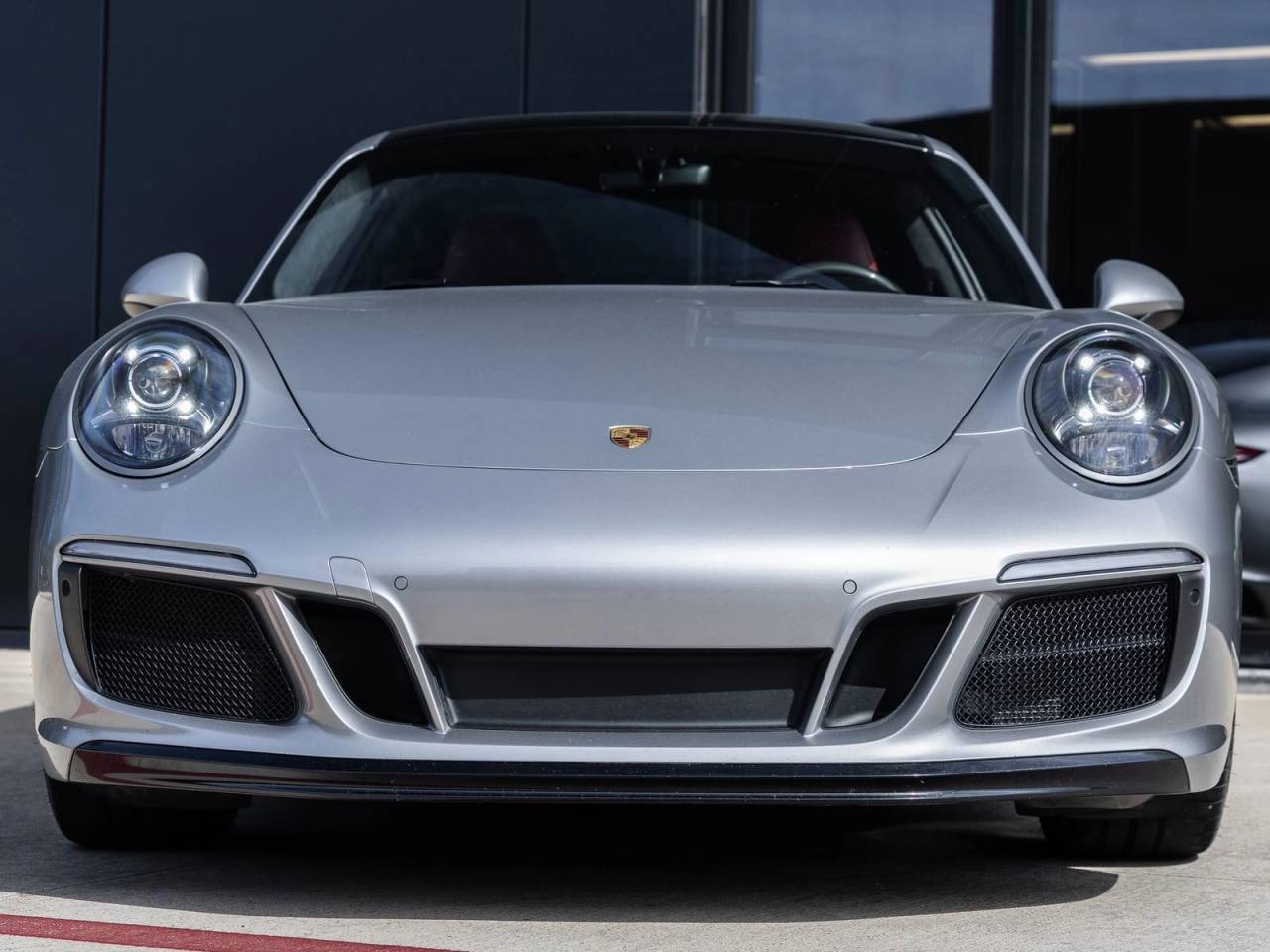 2019 Porsche 911 Carrera GTS
