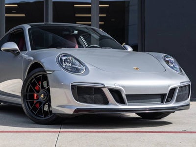 2019 Porsche 911 Carrera GTS