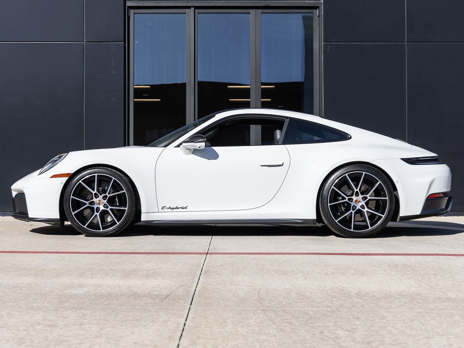 2025 Porsche 911 911 Carrera GTS