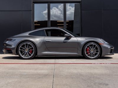 2020 Porsche 911 Carrera 4S