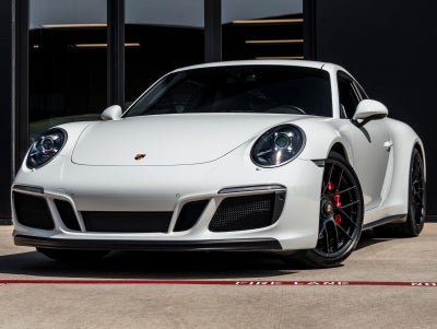 2018 Porsche 911 Carrera 4 GTS