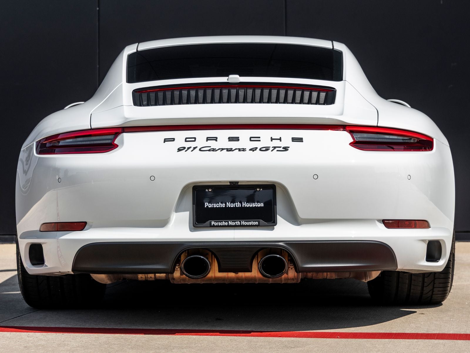2018 Porsche 911 Carrera 4 GTS