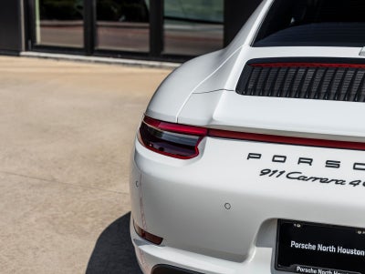 2018 Porsche 911 Carrera 4 GTS