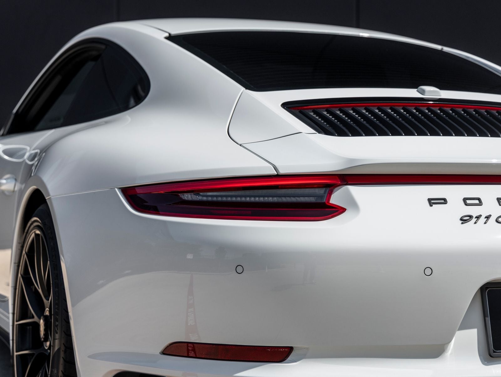 2018 Porsche 911 Carrera 4 GTS