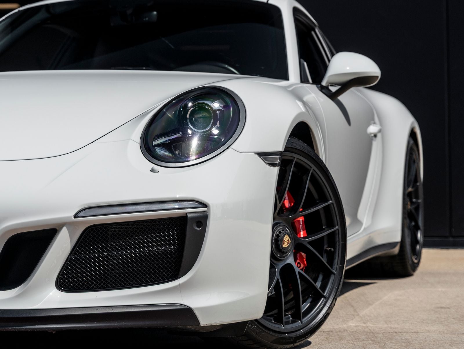 2018 Porsche 911 Carrera 4 GTS