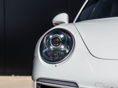 2018 Porsche 911 Carrera 4 GTS