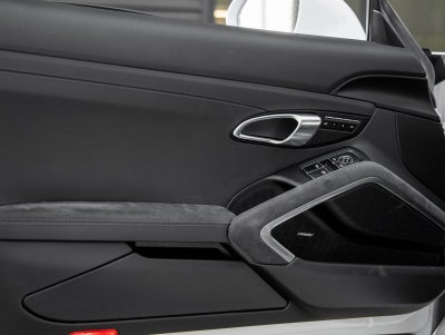 2018 Porsche 911 Carrera 4 GTS