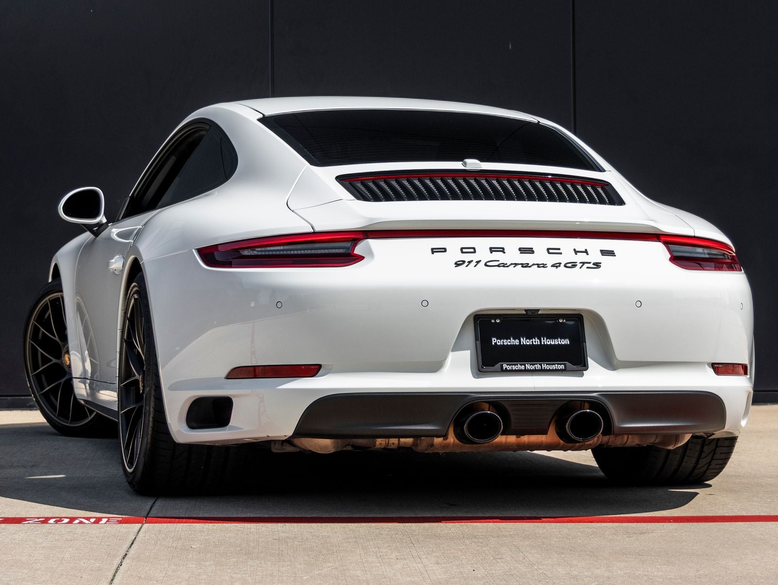 2018 Porsche 911 Carrera 4 GTS