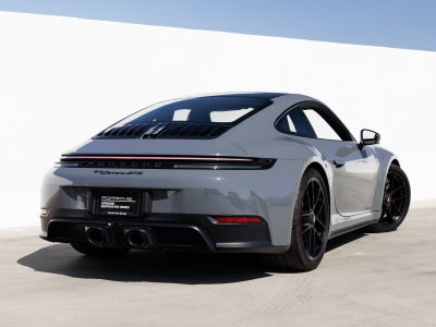 2025 Porsche 911 Carrera GTS