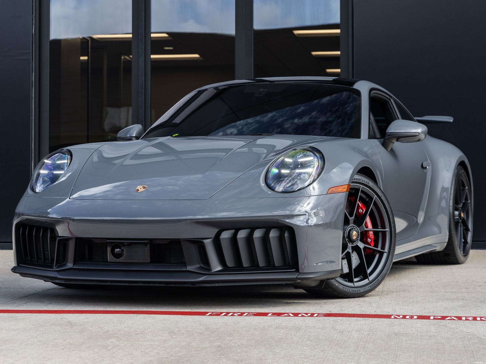 2025 Porsche 911 Carrera GTS