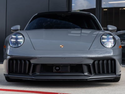 2025 Porsche 911 Carrera GTS