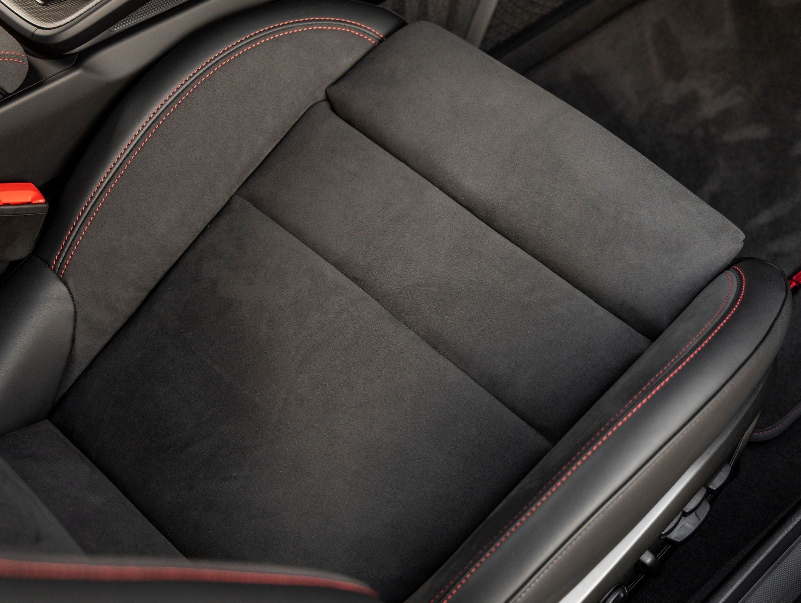 2026 Porsche 911 911 Carrera 4 GTS