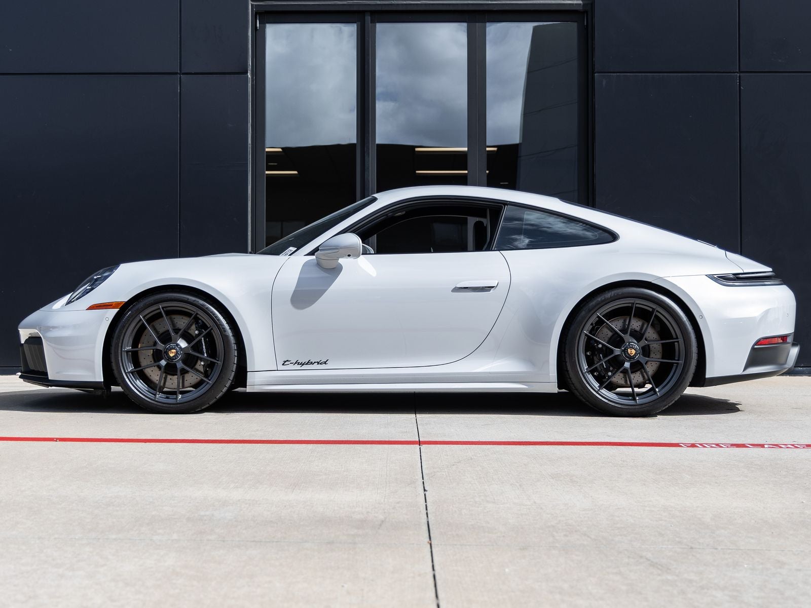 2026 Porsche 911 911 Carrera 4 GTS