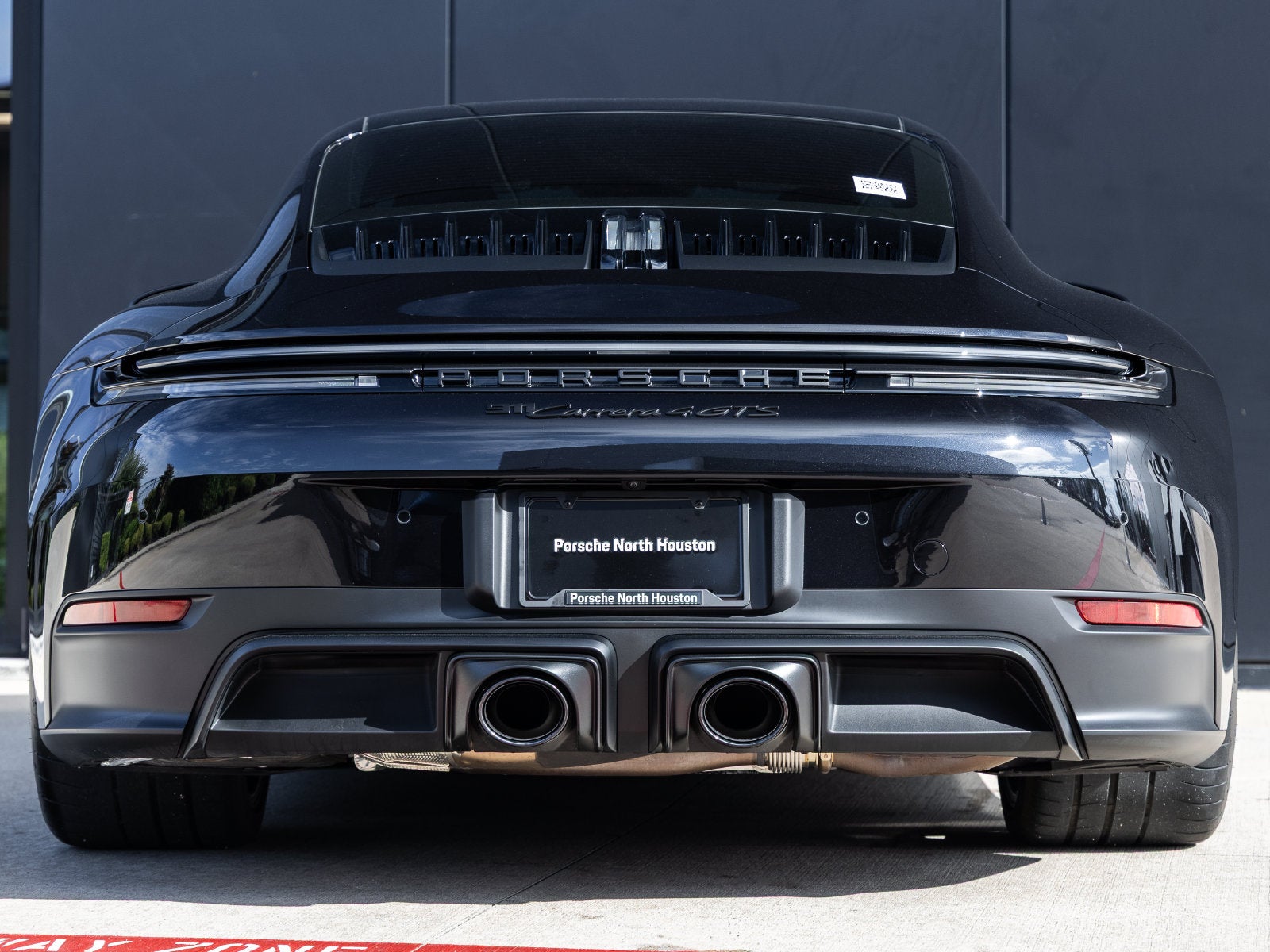 2025 Porsche 911 Carrera 4 GTS