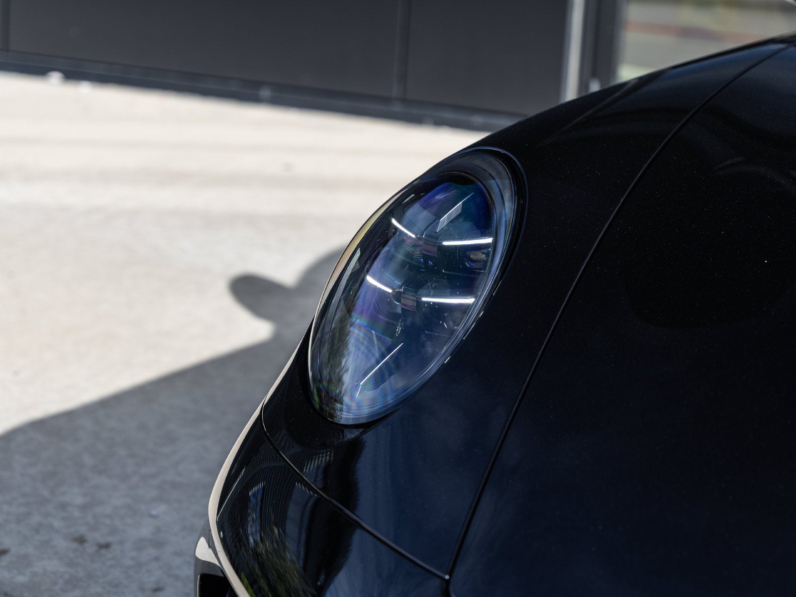 2025 Porsche 911 Carrera 4 GTS